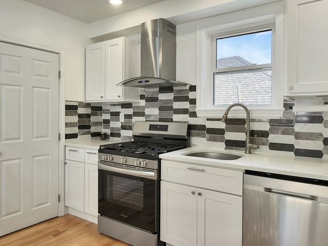 47 Woodbine Ave, Pembroke, MA 02359