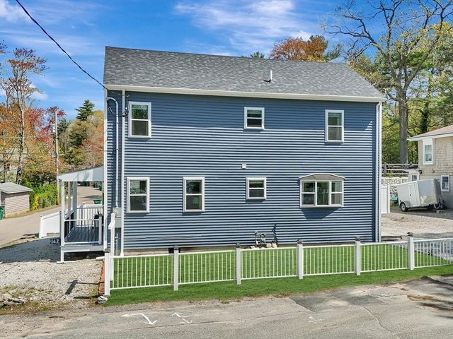 47 Woodbine Ave, Pembroke, MA 02359