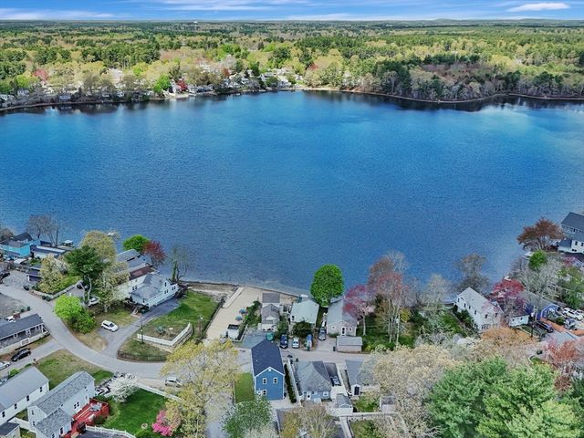 47 Woodbine Ave, Pembroke, MA 02359
