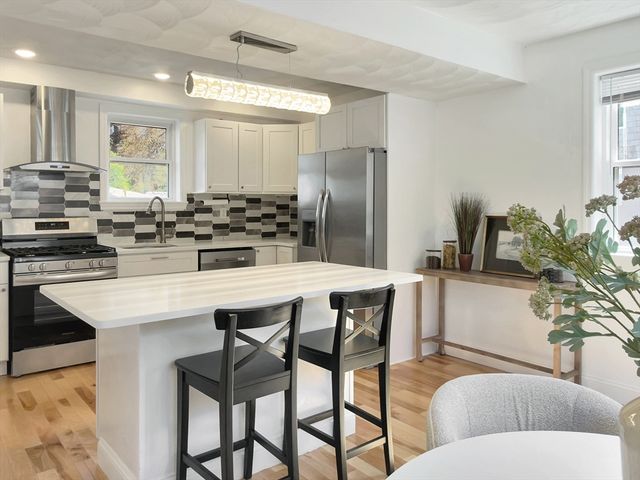 47 Woodbine Ave, Pembroke, MA 02359