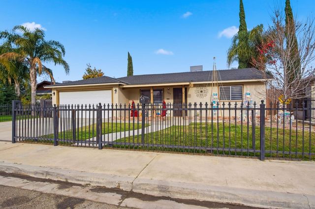 325 Ironwood Dr, Turlock, CA 95380