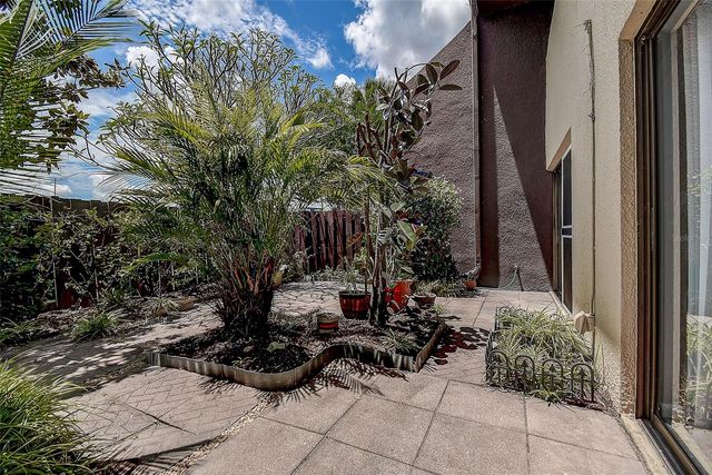 860 S VILLAGE DRIVE N 106, St Petersburg, FL 33716
