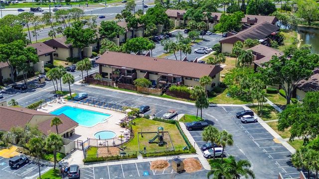 860 S VILLAGE DRIVE N 106, St Petersburg, FL 33716