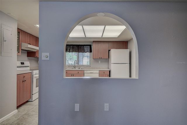 860 S VILLAGE DRIVE N 106, St Petersburg, FL 33716