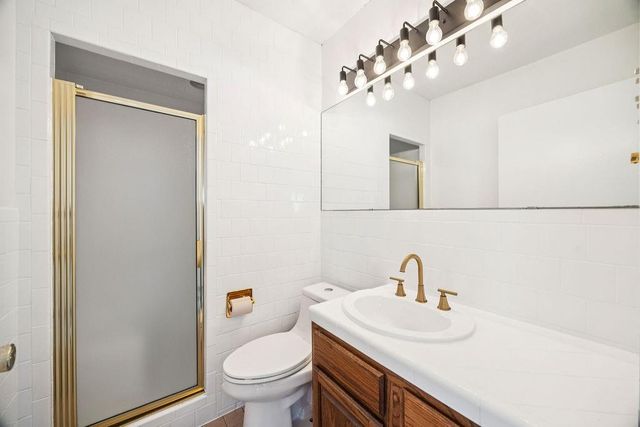 1721 Saxon Drive, Houston, TX 77018