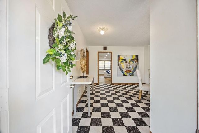 1721 Saxon Drive, Houston, TX 77018