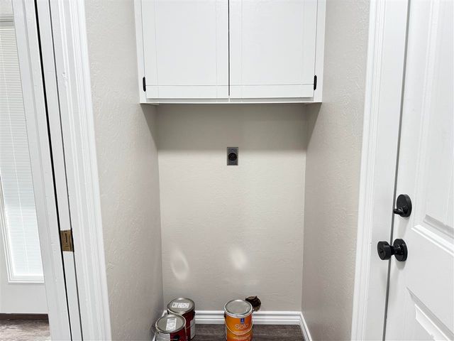 2404 SW 41st St, Lawton, OK 73505