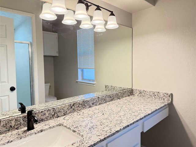 2404 SW 41st St, Lawton, OK 73505