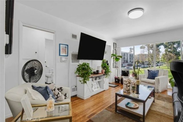 231 Junipero 1, Long Beach, CA 90803