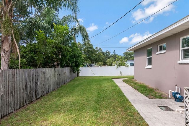 1801 OAK PARK DRIVE N, Clearwater, FL 33764