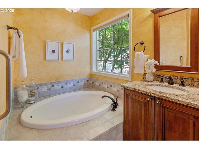 3863 SAINT ANDREWS Loop S, Salem, OR 97302