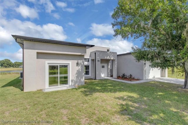 6805 Heavitree Drive, Sebring, FL 33876