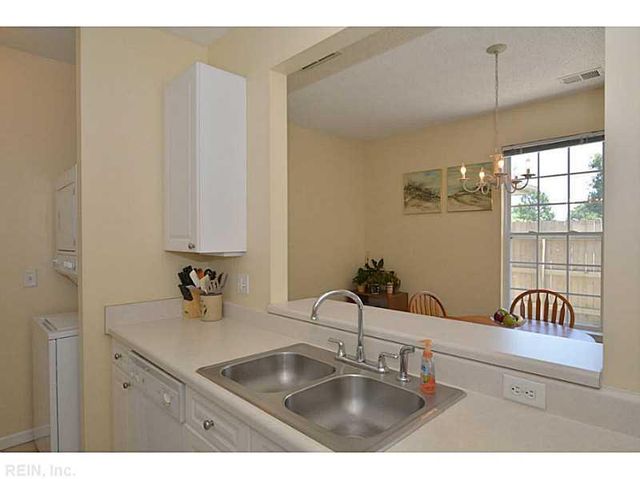 2341 Wessington DR, Virginia Beach, VA 23454