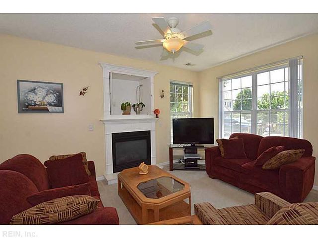 2341 Wessington DR, Virginia Beach, VA 23454