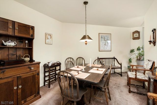 118 Bluebird Dr 3B, Hillsborough Twp., NJ 08844