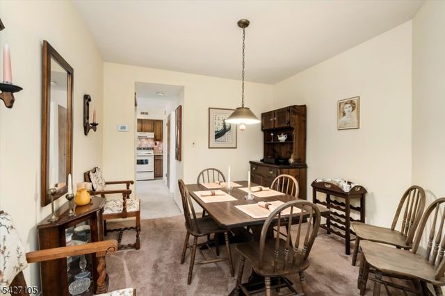 118 Bluebird Dr 3B, Hillsborough Twp., NJ 08844