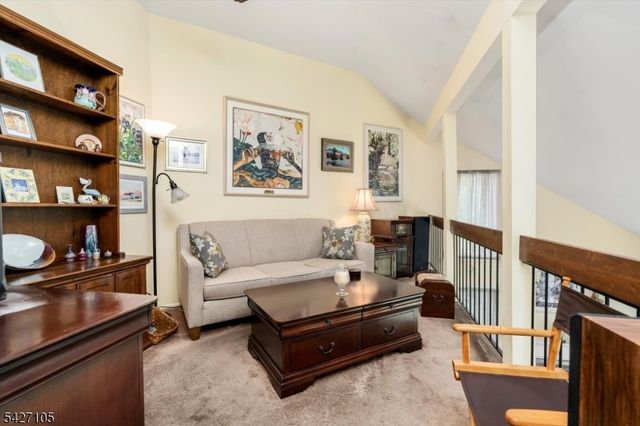 118 Bluebird Dr 3B, Hillsborough Twp., NJ 08844