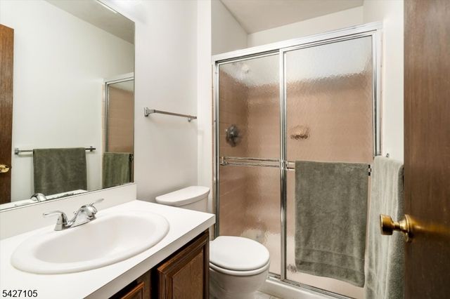 118 Bluebird Dr 3B, Hillsborough Twp., NJ 08844