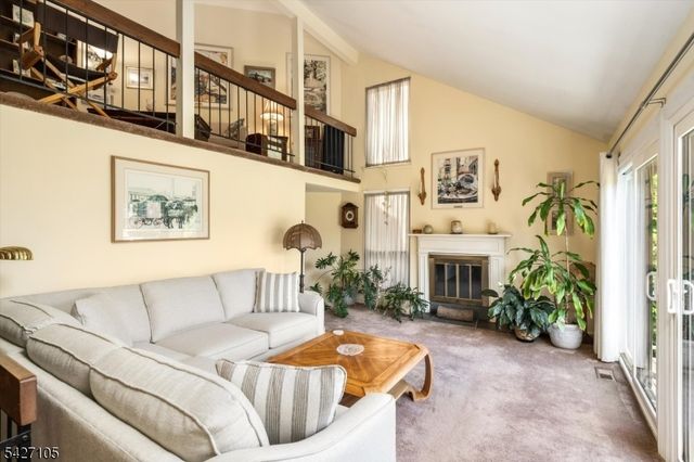 118 Bluebird Dr 3B, Hillsborough Twp., NJ 08844