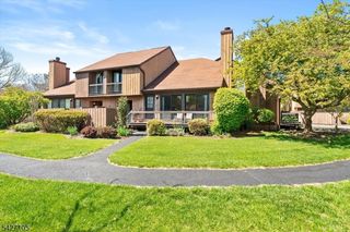 118 Bluebird Dr 3B, Hillsborough Twp., NJ 08844