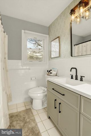 51 BURD DR, Camp Hill, PA 17011