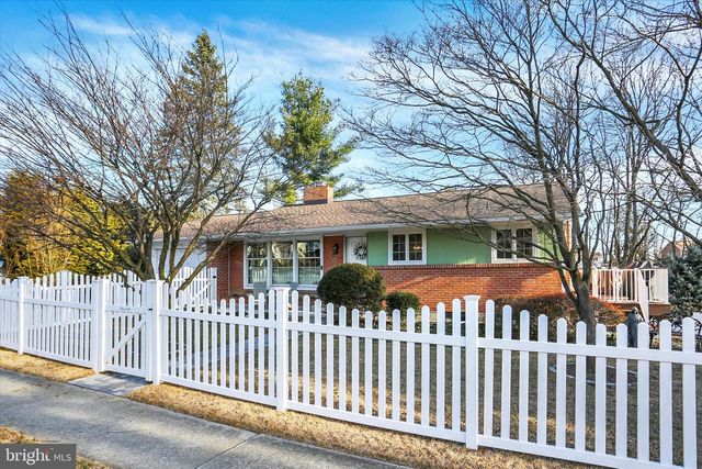 51 BURD DR, Camp Hill, PA 17011