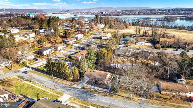 51 BURD DR, Camp Hill, PA 17011