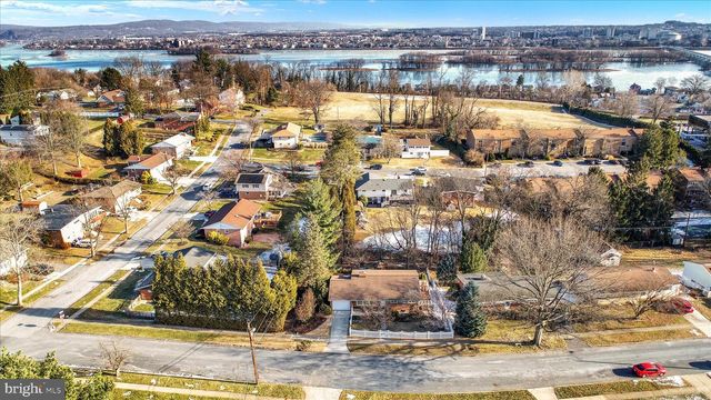 51 BURD DR, Camp Hill, PA 17011