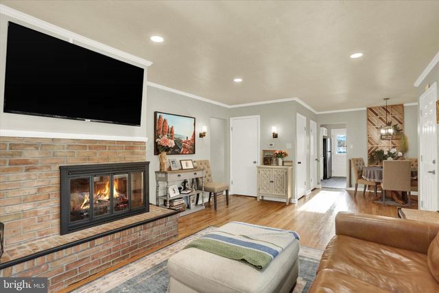 51 BURD DR, Camp Hill, PA 17011