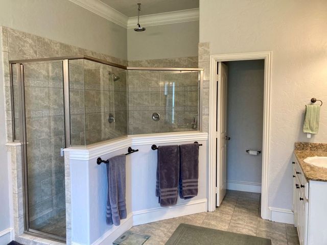806 Cobblestone Court, Cedar Hill, TX 75104