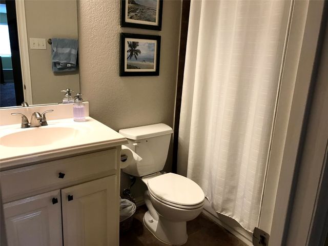 806 Cobblestone Court, Cedar Hill, TX 75104