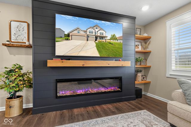 2282 Oakmont Drive, Plainfield, IN 46168