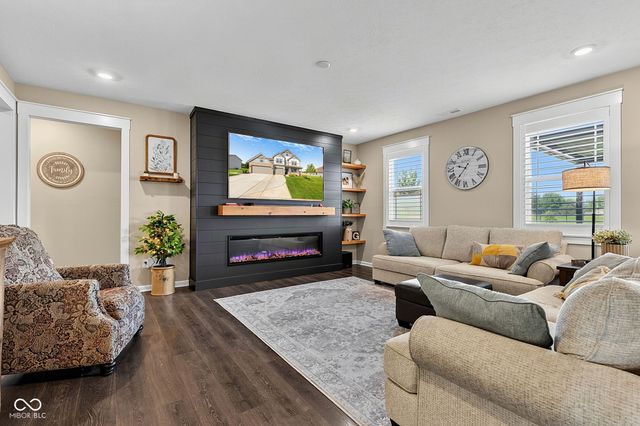 2282 Oakmont Drive, Plainfield, IN 46168
