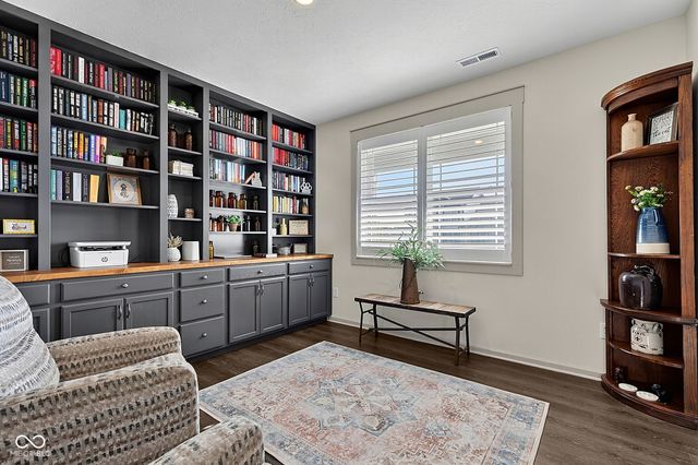 2282 Oakmont Drive, Plainfield, IN 46168