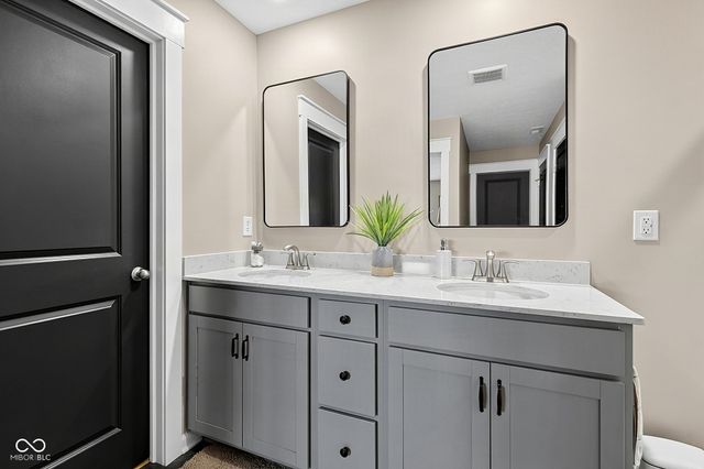 2282 Oakmont Drive, Plainfield, IN 46168