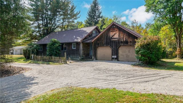 8388 Garfield Drive, Garrettsville, OH 44231