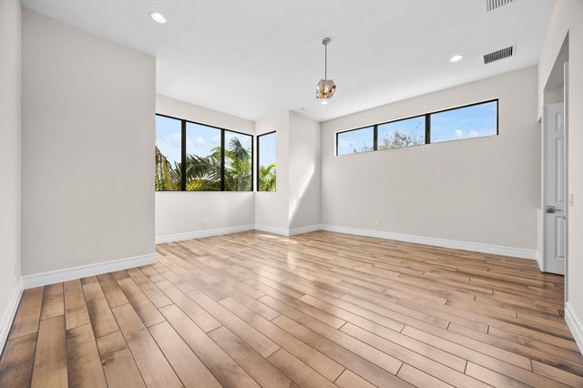 9168 Benedetta Place, Boca Raton, FL 33496