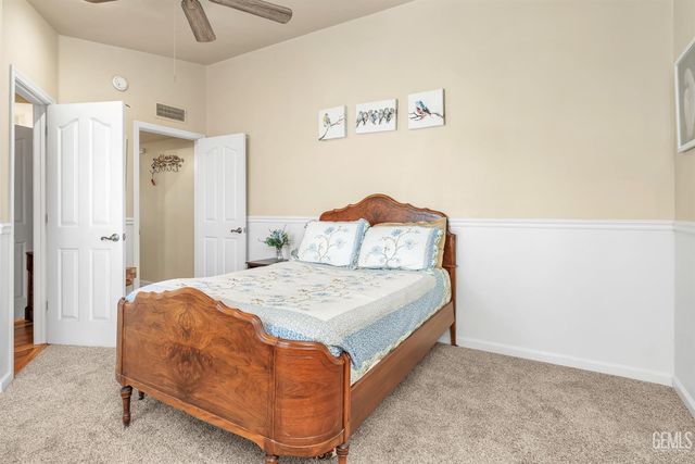 10115 Stenderup Avenue, Bakersfield, CA 93307