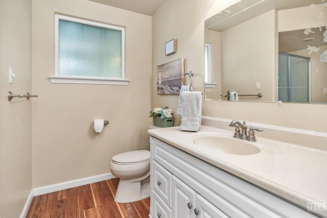 10115 Stenderup Avenue, Bakersfield, CA 93307