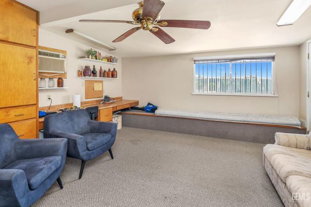 10115 Stenderup Avenue, Bakersfield, CA 93307