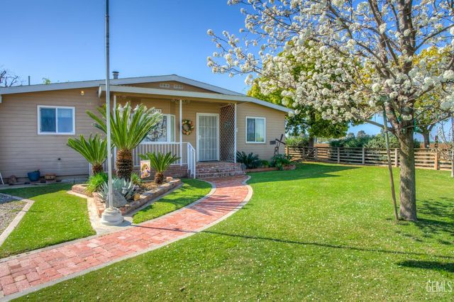 10115 Stenderup Avenue, Bakersfield, CA 93307