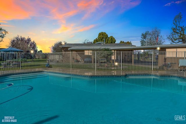 10115 Stenderup Avenue, Bakersfield, CA 93307