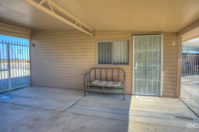 10115 Stenderup Avenue, Bakersfield, CA 93307