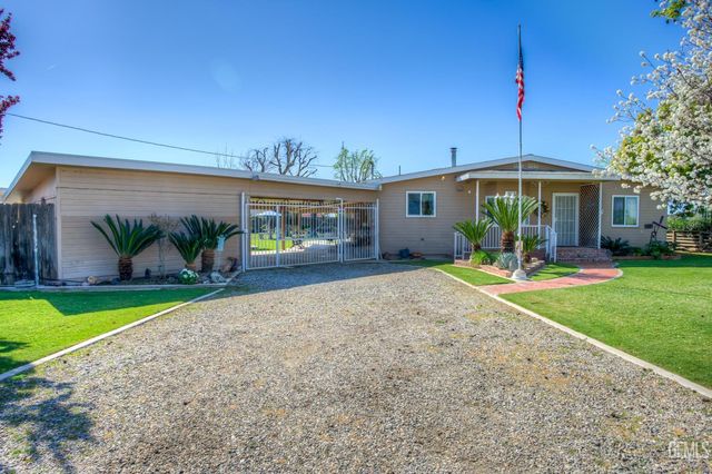 10115 Stenderup Avenue, Bakersfield, CA 93307