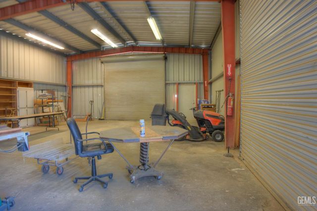 10115 Stenderup Avenue, Bakersfield, CA 93307