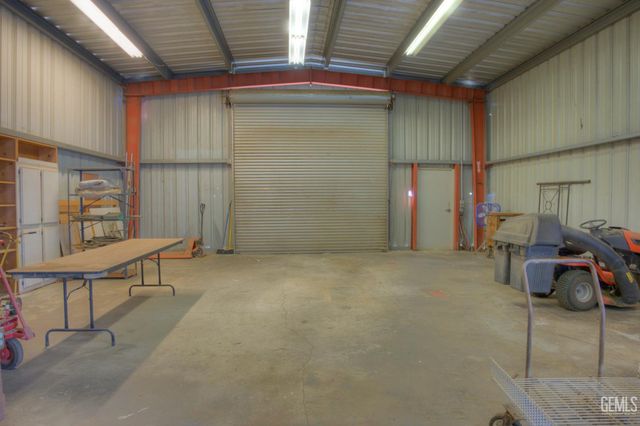 10115 Stenderup Avenue, Bakersfield, CA 93307