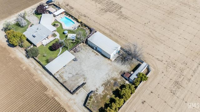 10115 Stenderup Avenue, Bakersfield, CA 93307