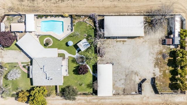 10115 Stenderup Avenue, Bakersfield, CA 93307