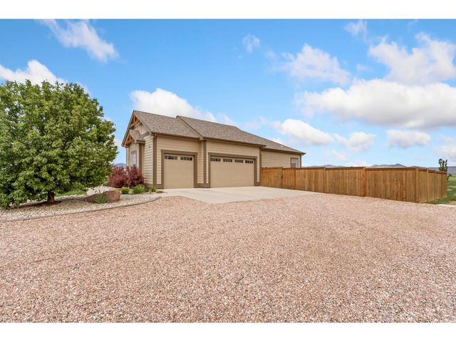 2124 Scenic Estates Dr, Fort Collins, CO 80524