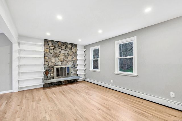 19 Good Hill Road, Oxford, CT 06478